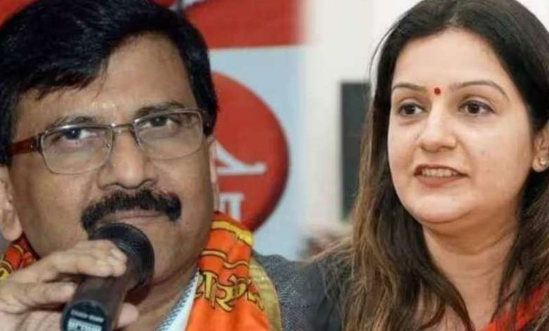 महाराष्ट्र में बारात है लेकिन दूल्हा नहीं, कोई फूफा की तरह नाराज है 1 महाराष्ट्र में बारात है लेकिन दूल्हा नहीं कोई फूफा की