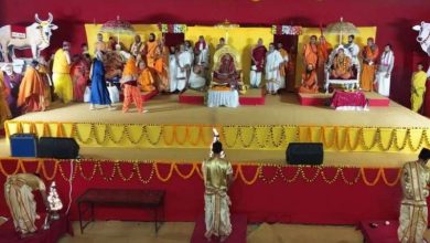 परम धर्म संसद गाय को राष्ट्र माता और संस्कृत को हिंदुओं