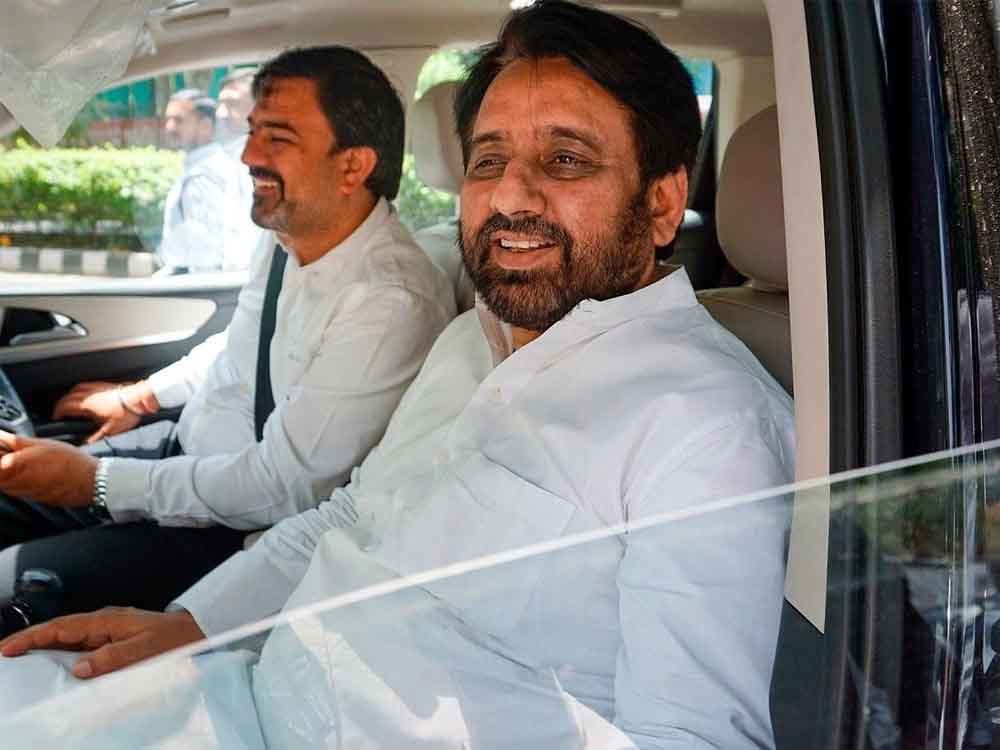 आप पार्टी नेता अमानतुल्लाह खान को अदालत से फौरी राहत