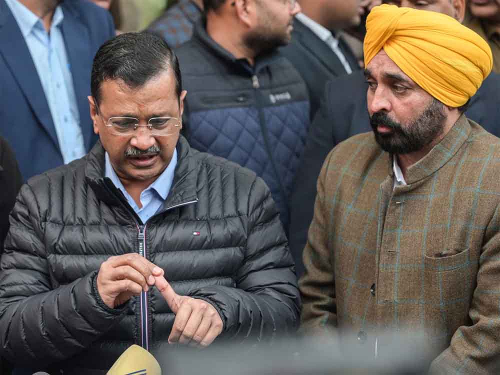 केजरीवाल के साथ बैठक के लिए कपूरथला हाउस पहुंचे भगवंत