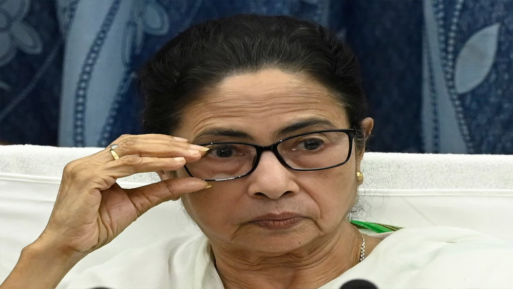 कोलकाता नगर निगम से जारी आदेश में लिखा गया 17