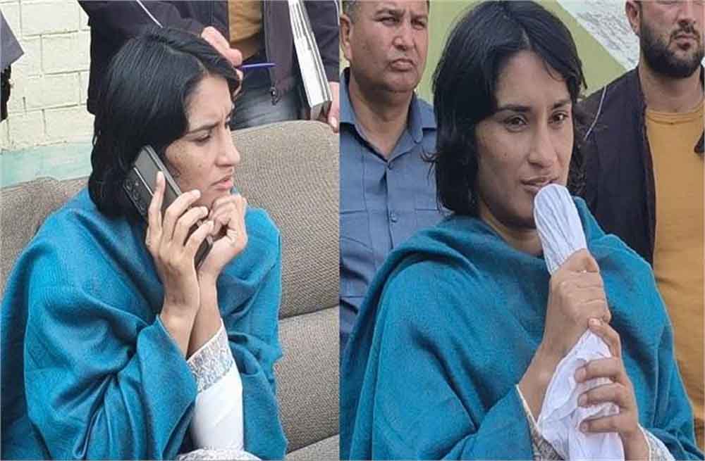 जींद से कांग्रेस विधायक विनेश फोगाट एक्शन मोड़ में दिखाई दी, जल्द काम पूरा करने के दिए निर्देश 6 जींद से कांग्रेस विधायक विनेश फोगाट एक्शन मोड़ में दिखाई