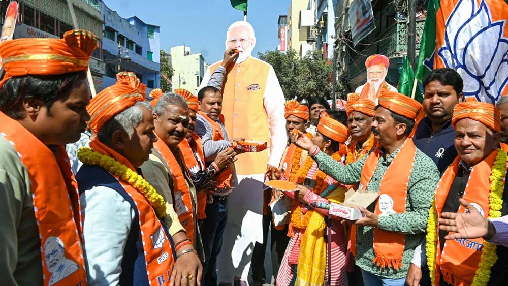 दिल्ली में मुख्यमंत्री शपथ ग्रहण समारोह 13 फरवरी के बाद