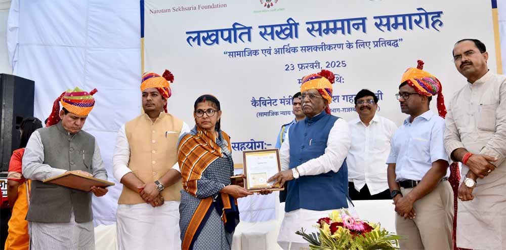 देश की अर्थव्यवस्था को मजबूत बनाने में महिलाओं की भागीदारी