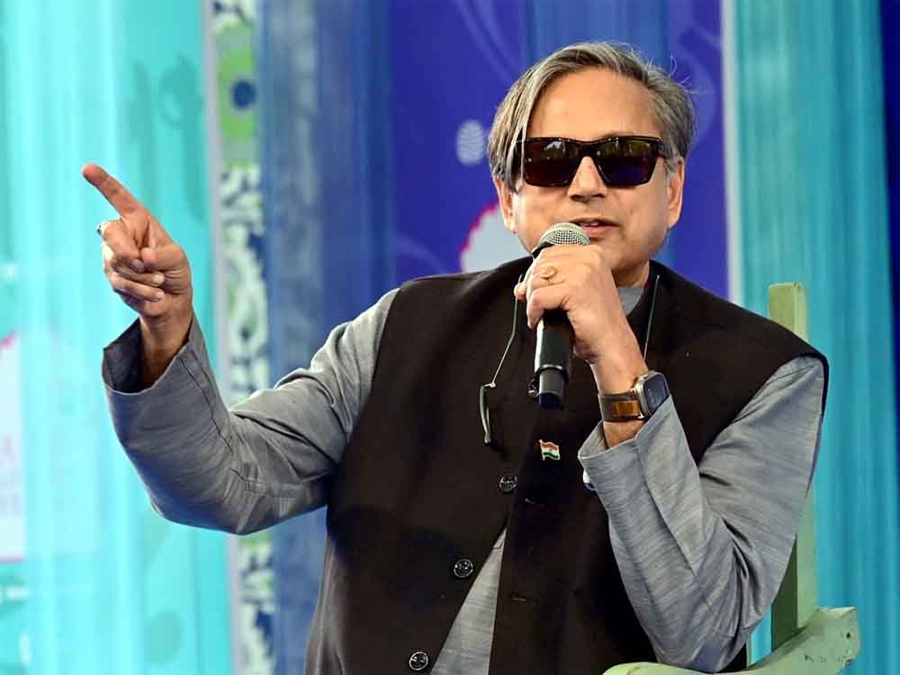 पूर्व अध्यक्ष राहुल गांधी से बात कर इस बात को