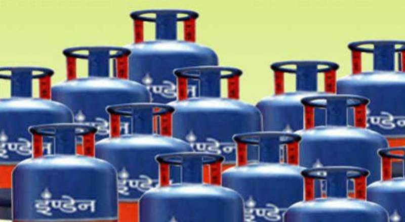 बजट से पहले एलपीजी कमर्शियल सिलेंडर सस्ता हुआ व्यापारियों को