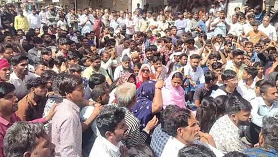 ब्लैकमेल कांड के विरोध में बिजयनगर बंद फांसी की सजा