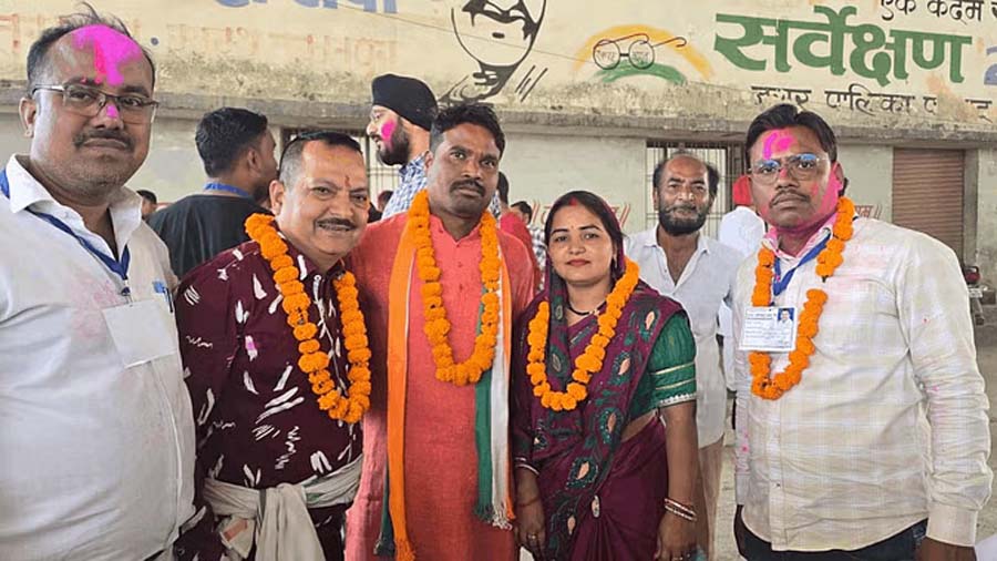 शैलेंद्र निर्मलकर ने जीती तखतपुर पार्षद सीट पहले कभी मुडंवाया