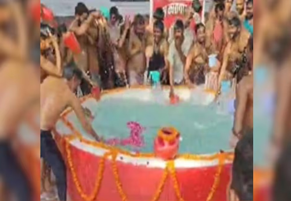 संगम काआया पानी उन्नाव जेल में पवित्र स्नान का हुआ