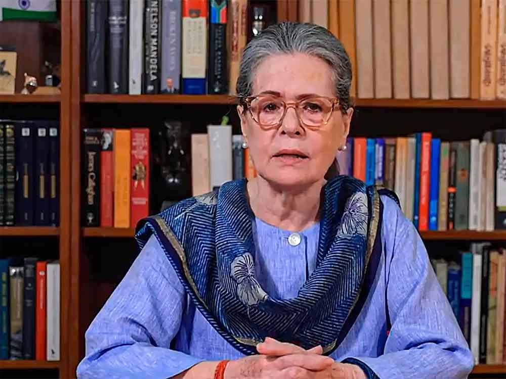 सोनिया गांधी ने जनगणना कराने की मांग उठाई ताकि सभी