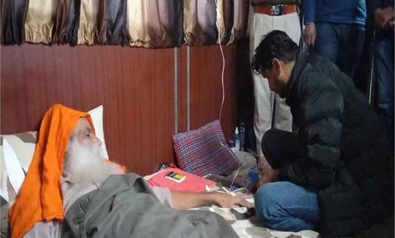 7 दिन के बाद डॉक्टरों के अथक प्रयासों के बाद ड्रिप के माध्यम से उनकी मेडिकल सहायता शुरू की 1 7 दिन के बाद डॉक्टरों के अथक प्रयासों के बाद