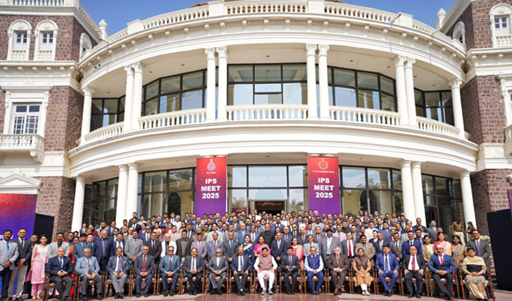 IPS मीट में CM मोहन यादव बोले परेशानी में पुलिस