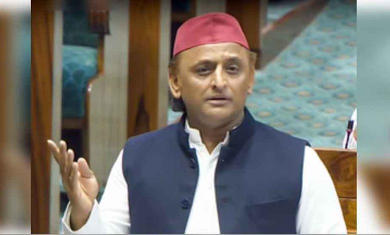 अखिलेश ने कहा बजट की मायूसी को छिपाने के लिए