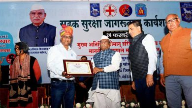 इंडियन रेडक्रॉस सोसायटी और पुलिस विभाग नने की सड़क सुरक्षा