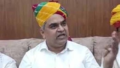 किसानों और लघु उद्यमियों को सहकारी भूमि विकास बैंकों के