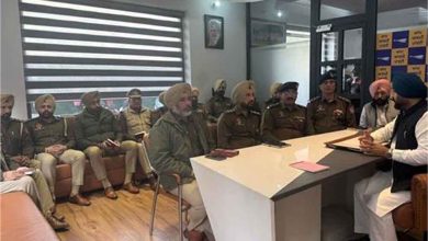 कैबिनेट मंत्री हरदीप सिंह मुंडियां ने ACP और SHO के