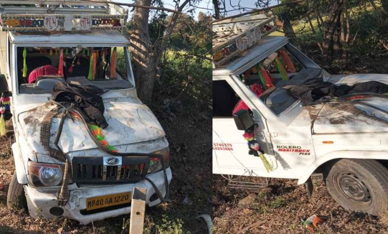 जबलपुर में आज दर्दनाक हादसा, तीन लोगों की मौत हो गई 1 जबलपुर में आज दर्दनाक हादसा तीन लोगों की मौत हो