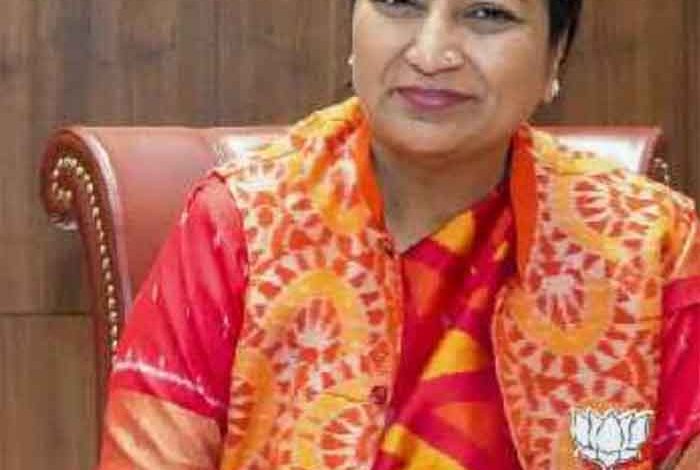 दिल्ली की सीएम रेखा गुप्ता ने विधानसभा सत्र से पहले