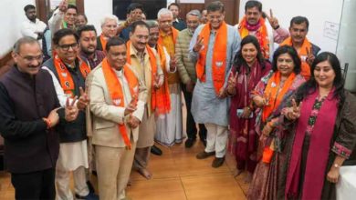 दिल्ली में प्रचंड जीत के बाद आला नेताओं ने नवनिर्वाचित