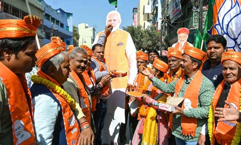 दिल्ली में मुख्यमंत्री शपथ ग्रहण समारोह 13 फरवरी के बाद, जानें क्या है बड़ा अपडेट 1 दिल्ली में मुख्यमंत्री शपथ ग्रहण समारोह 13 फरवरी के बाद