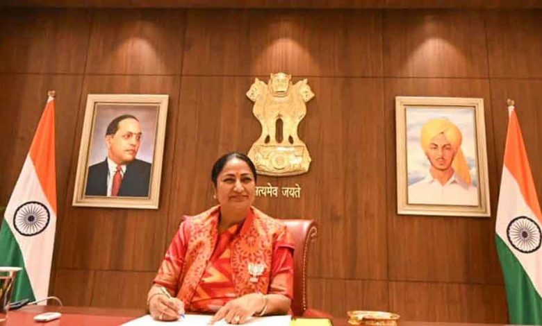 दिल्ली में शपथ के तुरंत बाद रेखा गुप्ता सरकार पूरे