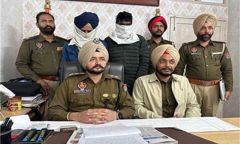 पुलिस ने खेतों व घरों से फसल चोरी करने वाले
