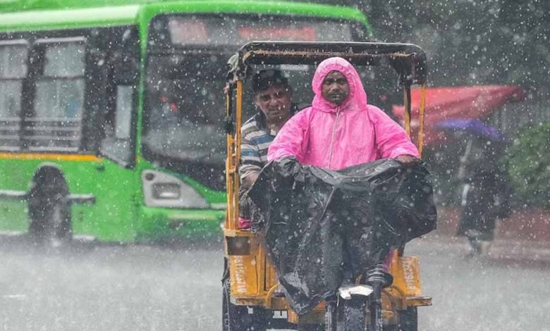 पूर्वोत्तर का बिगड़ने वाला है मौसम, अगले 7 दिनों तक होगी झमाझम बारिश; चक्रवात की भी चेतावनी 1 पूर्वोत्तर का बिगड़ने वाला है मौसम अगले 7 दिनों तक