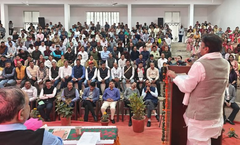 प्रदेश सरकार जन सुविधाओं को हर कोने हर व्यक्ति तक