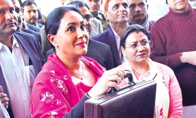 बजट सत्र में वित्त मंत्री दिया कुमारी ने की बड़ी