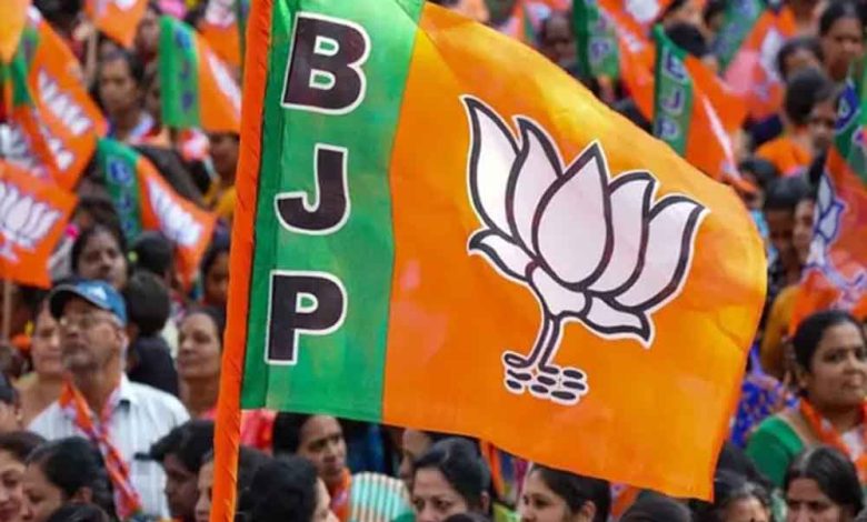 बीजेपी प्रवक्ता ने कहा राहुल गांधी देश विरोधी गतिविधियों में