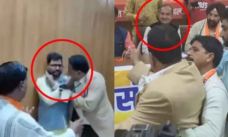 भाजपा मुख्यालय में जमकर चले लात घूंसे कार्यकर्ताओं के बीच हुई