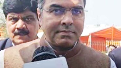 मंत्री पद की शपथ लेने के बाद प्रवेश वर्मा ने