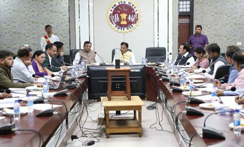 मातृ मृत्यु दर व शिशु मृत्यु दर में कमी के