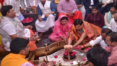 मुख्यमंत्री डॉ यादव ने भगवान श्री अंगारेश्वर महादेव की सपत्निक