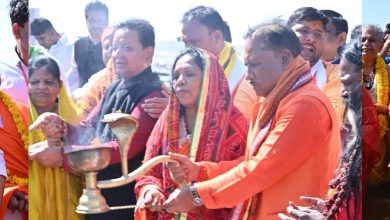 मुख्यमंत्री विष्णु देव साय ने त्रिवेणी संगम में किया पुण्य