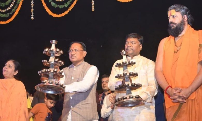 मुख्यमंत्री विष्णुदेव साय ने भगवान राजीव लोचन की पूजा अर्चना कर