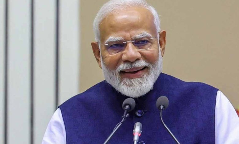 मोदी सरकार एक्शन मोड में 1 करोड़ वर्कर्स के पेंशन