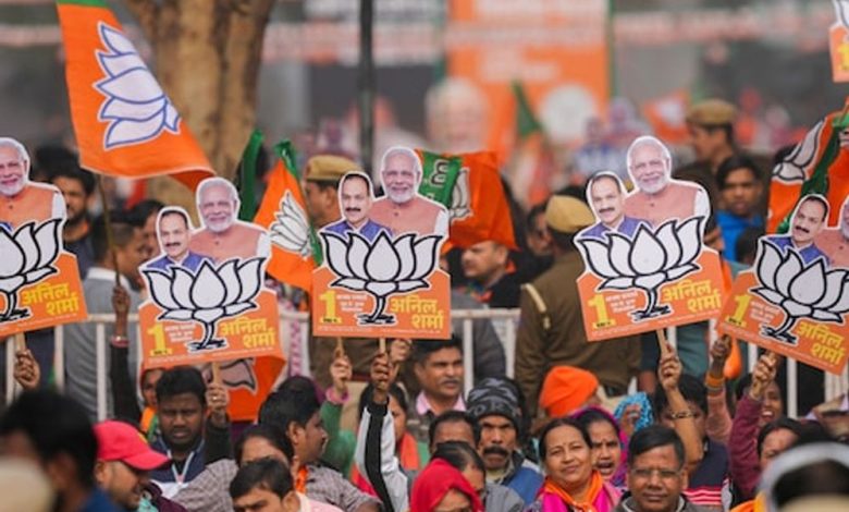 राजधानी दिल्ली में इस बार पूर्वांचली CM एक दांव से