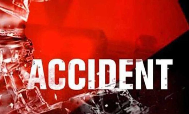 रायसेन जिले में कार और ट्रक की टक्कर हादसे