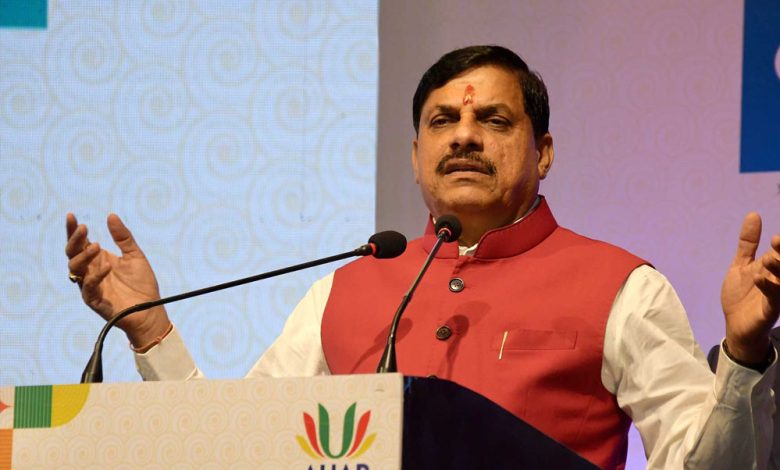 सीएम मोहन यादव आज प्रयागराज दौरे पर महाकुंभ में लगाएंगे