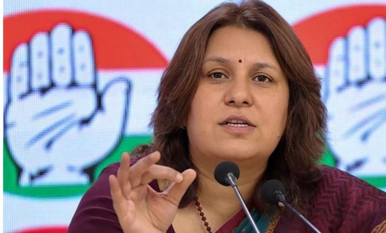 सुप्रिया श्रीनेत बोलीं AAP को जिताना हमारी जिम्मेदारी नहीं हम