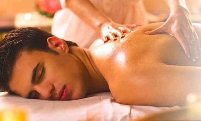 स्पा सैंटर के प्रबंधक को थाना सदर की पुलिस ने