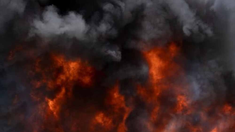 अचानक झोपड़ी में लगी आग 5 महीने के मासूम की