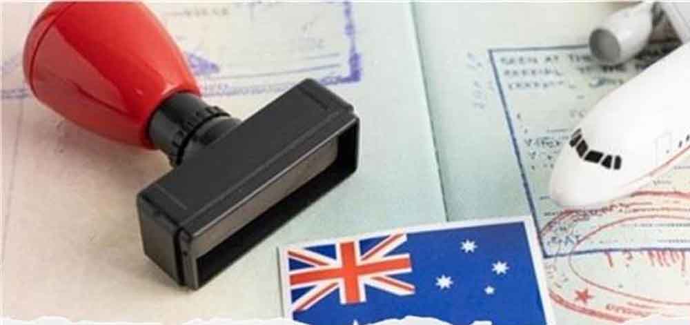 अब यूके ने भी अवैध रुप से रह रहे लोगों