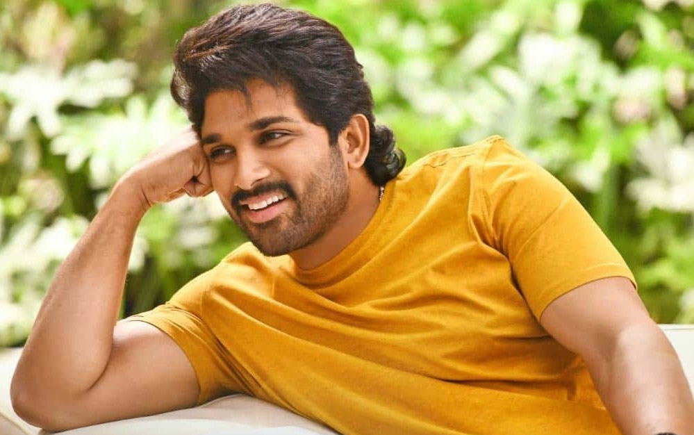 अल्लू ने शाहरुख सलमान को फीस के मामले में भी छोड़ा