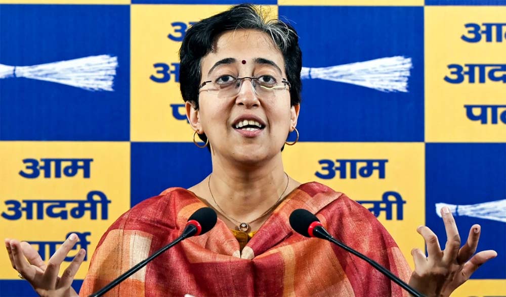 आतिशी ने बीजेपी की दिल्ली सरकार द्वारा पेश बजट को ‘हवा-हवाई’ करार दिया 6 आतिशी ने बीजेपी की दिल्ली सरकार द्वारा पेश बजट को