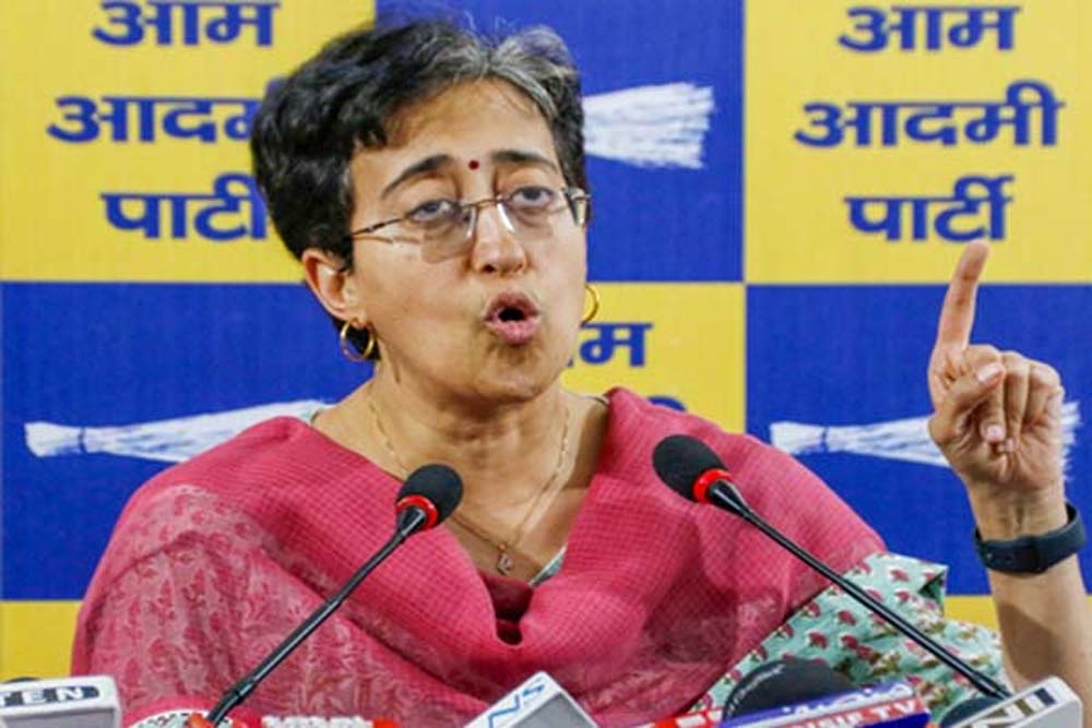 आतिशी ने भाजपा नेता और मंत्री प्रवेश वर्मा पर तीखा