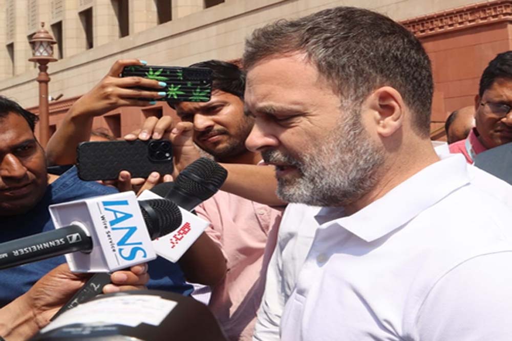 कांग्रेस सांसद राहुल गांधी ने स्पीकर पर बड़ा आरोप लगाया