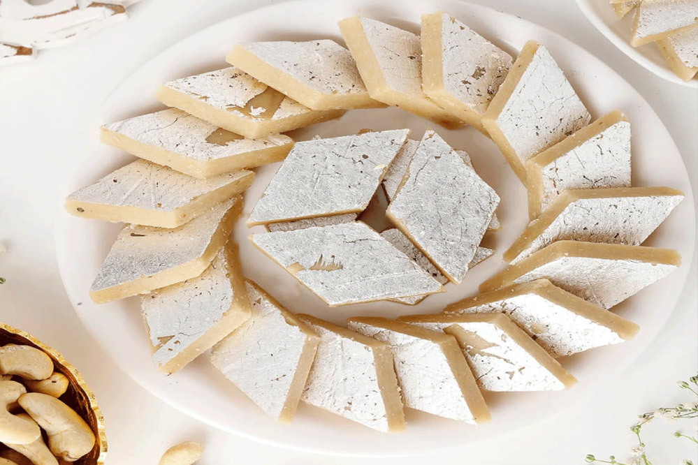 केवल तीन चीज़ो से बनाये घर पर बिलकुल बाजार जैसी