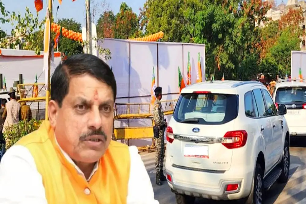 ग्वालियर में पुलिसकर्मी ने रोक दी ‘CM काफिले’ की गाड़ी, हो गए लाइन अटैच 6 ग्वालियर में पुलिसकर्मी ने रोक दी ‘CM काफिले की गाड़ी